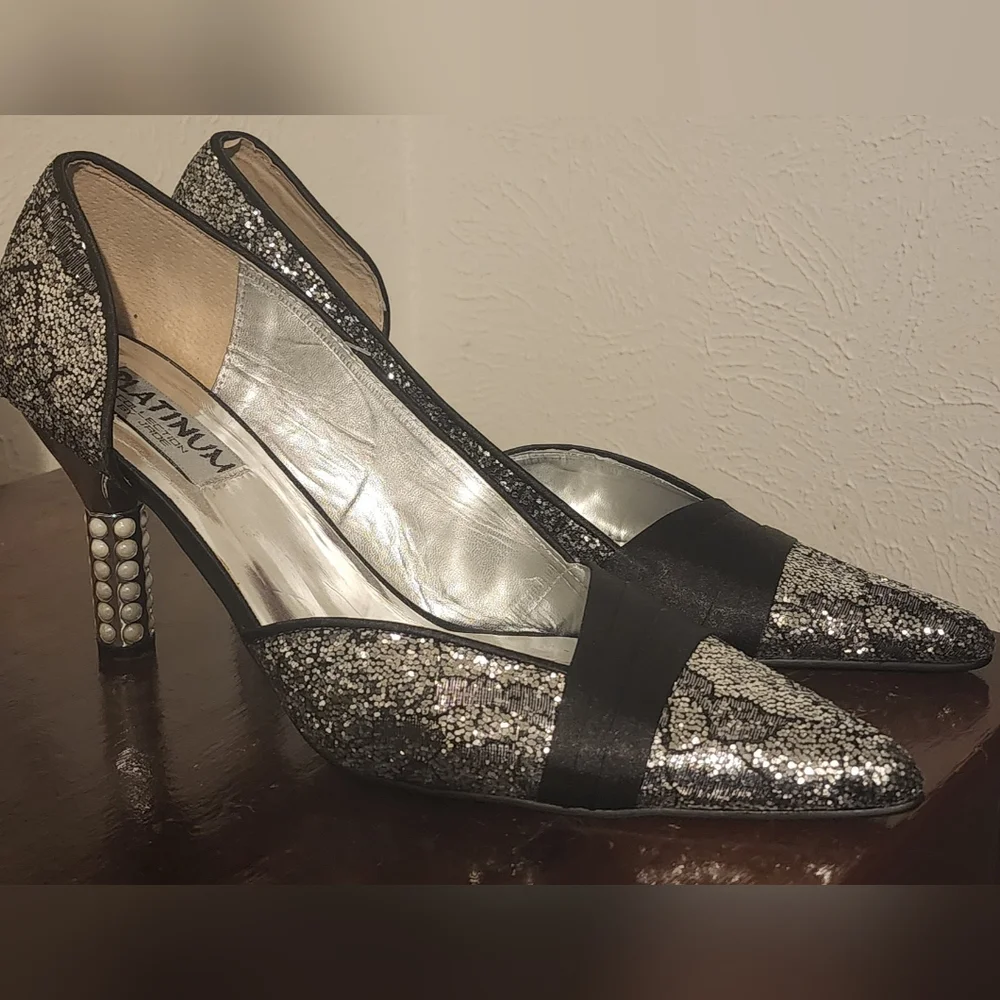 Platinum by JRoe Silver Shimmer Glitter Heels - Picture 5 of 5